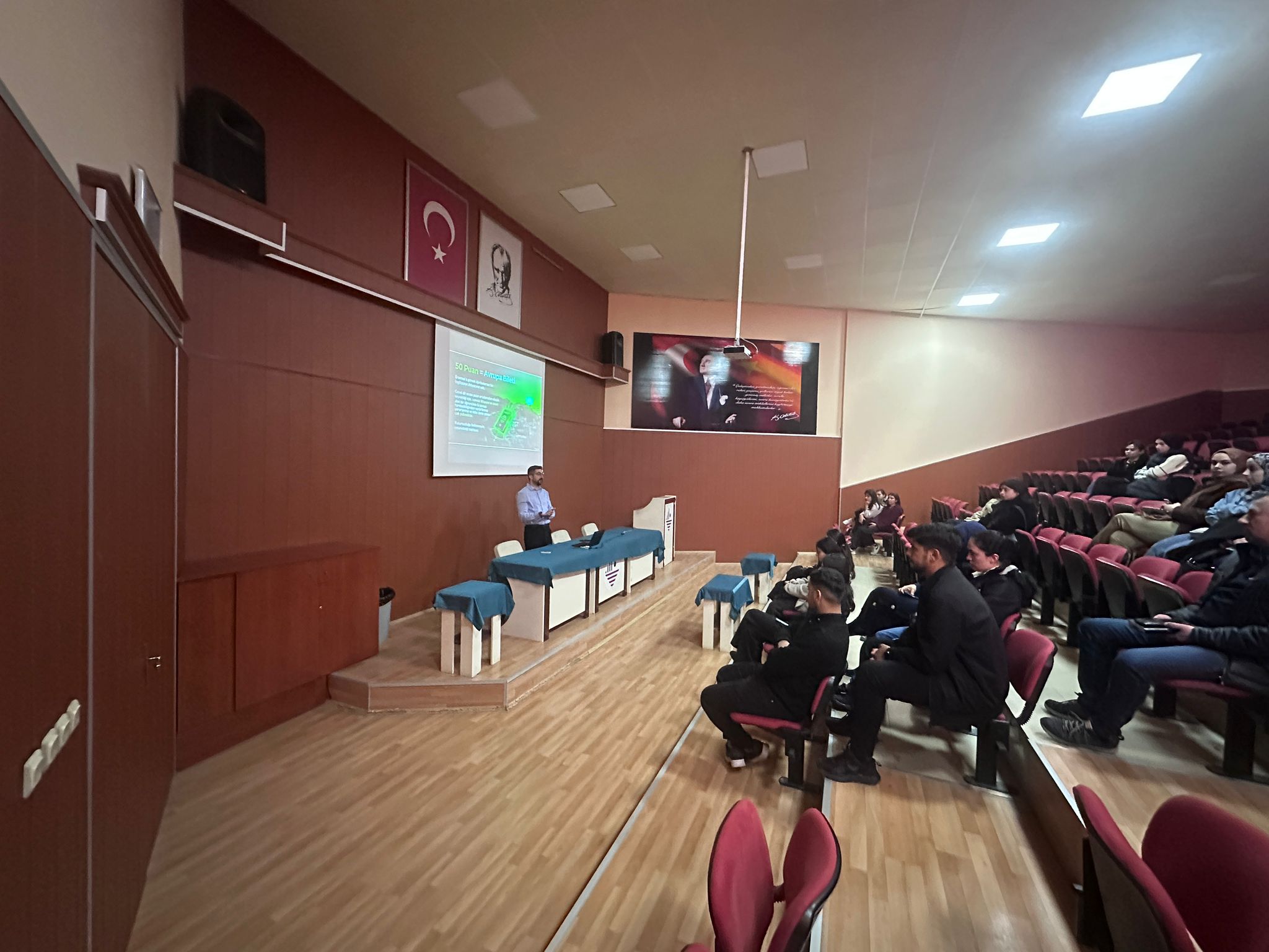 Bölümümüzde Erasmus Bilgilendirme Toplantısı Yapıldı